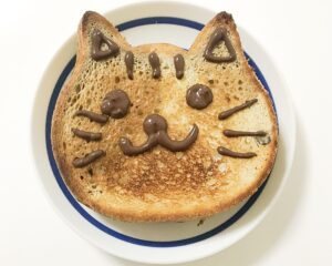 初めてのねこねこ食パン・ねこねこチーズケーキ。大きさや味は 
